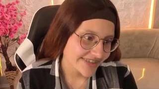 CUTE SHY nude before webcamcam – live sex chat