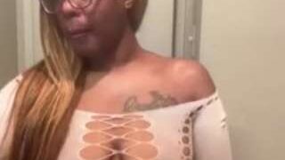 ObsessedWLyla nude before webcamcam – live sex chat