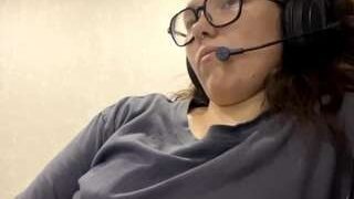 AnalisaKimpton nude before webcamcam – live sex chat