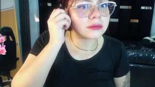 Dravianaa-A nude before webcamcam – live sex chat