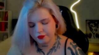 Shadow-purr nude before webcamcam – live sex chat