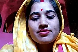 Hot_kamla nude closeups on webcam for live sex video chat