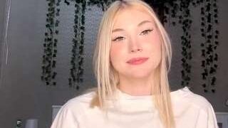 IsabellaHassan nude before webcamcam – live sex chat