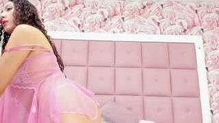 Aisha, 🎀 nude before webcamcam – live sex chat