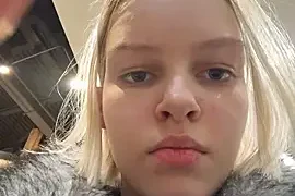 AshleyMur nude closeups on webcam for live sex video chat