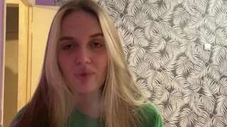 EmeraldArmentrout nude before webcamcam – live sex chat