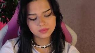 Leslie-Wholsh nude before webcamcam – live sex chat