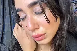 Meryem_Queen nude closeups on webcam for live sex video chat