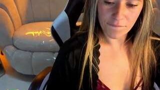 Naughty blonde nude before webcamcam – live sex chat