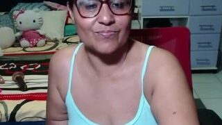 Samy-mature nude before webcamcam – live sex chat