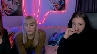 Vikki-say nude before webcamcam – live sex chat