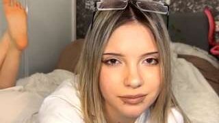 IraidaSavinar nude before webcamcam – live sex chat