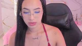 Martina-GomezGomez nude before webcamcam – live sex chat