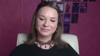 EmiliMmm nude before webcamcam – live sex chat