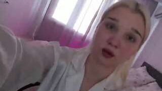 Lara-Pink nude before webcamcam – live sex chat