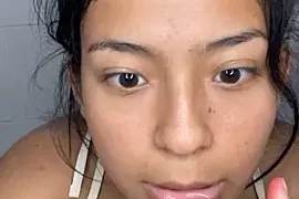 LeahBar nude closeups on webcam for live sex video chat