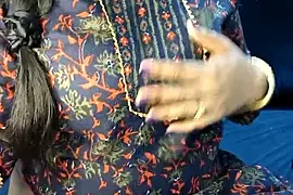 SSiya- nude closeups on webcam for live sex video chat