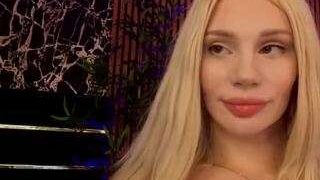BarbieKara nude before webcamcam – live sex chat