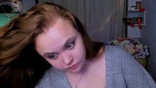 Lissa-veils nude before webcamcam – live sex chat