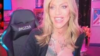 Shytransuk nude before webcamcam – live sex chat