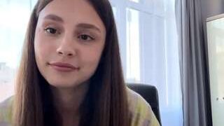 WilliaUssery nude before webcamcam – live sex chat