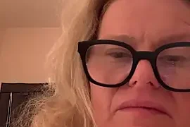 Love_Lee_xo nude closeups on webcam for live sex video chat