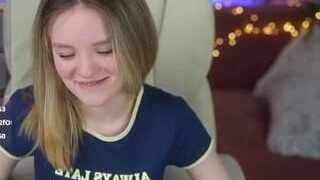 MariaMedow nude before webcamcam – live sex chat