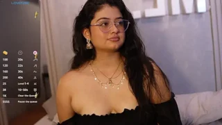 Madison_Flame nude closeups on webcam for live sex video chat